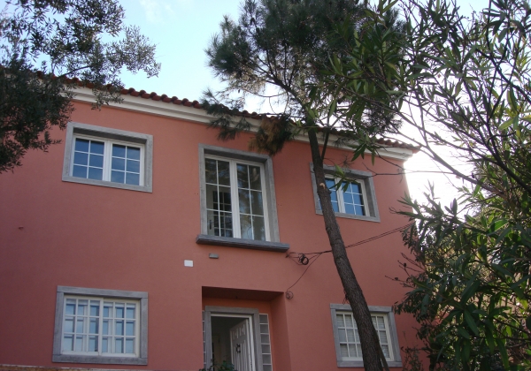 Loures